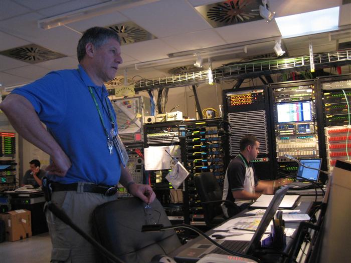 Gip & Roy at the MCR desk